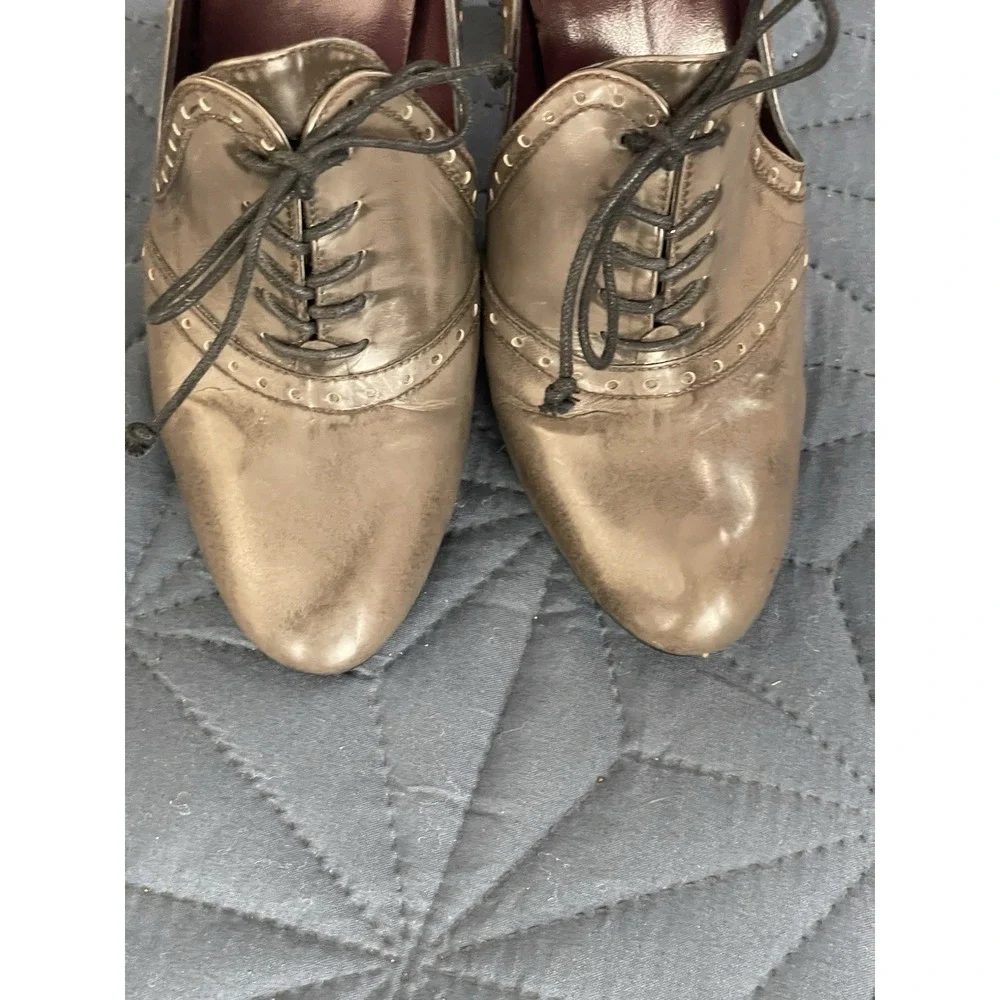 Stuart Weitzman Tailored Oxford Pumps Lace-Up Heels Size 7M Fog Brushed Calf‎